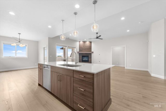 2094 W Ibis Dr, Nampa, ID 83686