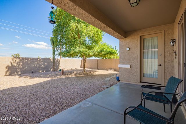 676 W TWIN PEAKS Parkway, San Tan Valley, AZ 85143