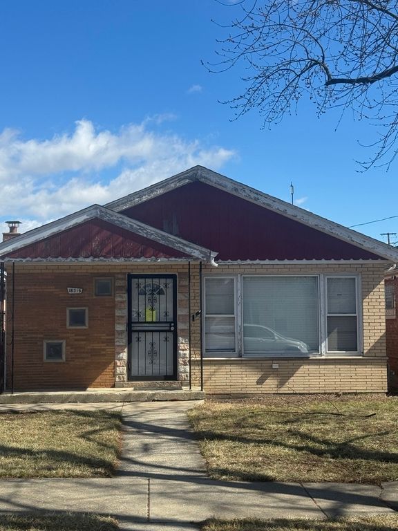 16319 Carse Avenue, Harvey, IL 60426