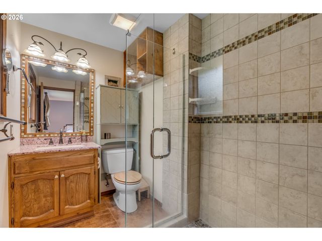 1930 Sw WILLOW Pkwy, Gresham, OR 97080