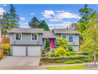 1930 Sw WILLOW Pkwy, Gresham, OR 97080