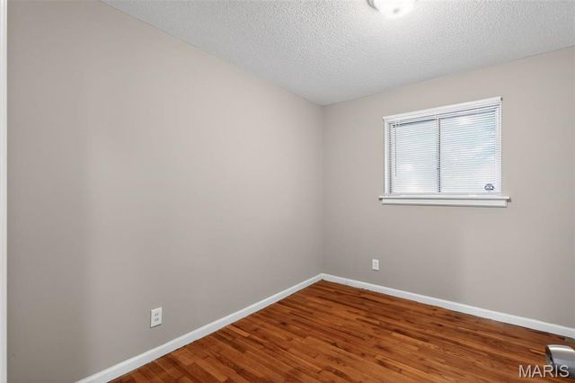 880 Tyson Drive, Florissant, MO 63031