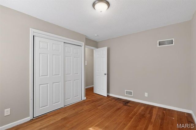 880 Tyson Drive, Florissant, MO 63031