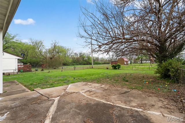 880 Tyson Drive, Florissant, MO 63031