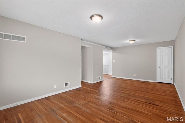 880 Tyson Drive, Florissant, MO 63031