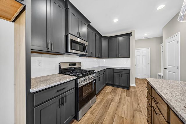 104 Beaver Creek Way, Lagrange, GA 30241
