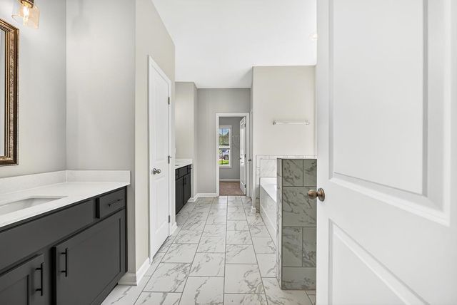 104 Beaver Creek Way, Lagrange, GA 30241