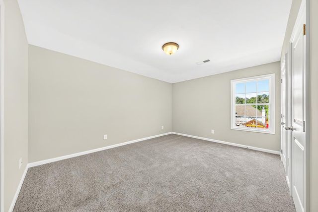 104 Beaver Creek Way, Lagrange, GA 30241