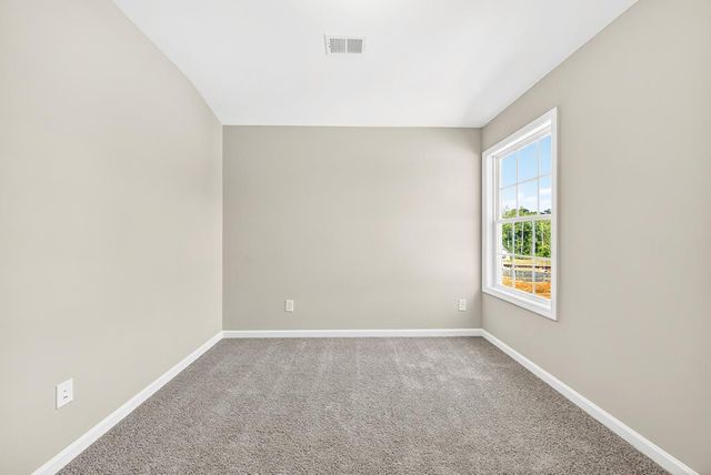 104 Beaver Creek Way, Lagrange, GA 30241