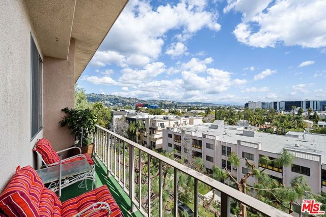 100 S Doheny Drive 512, Los Angeles, CA 90048