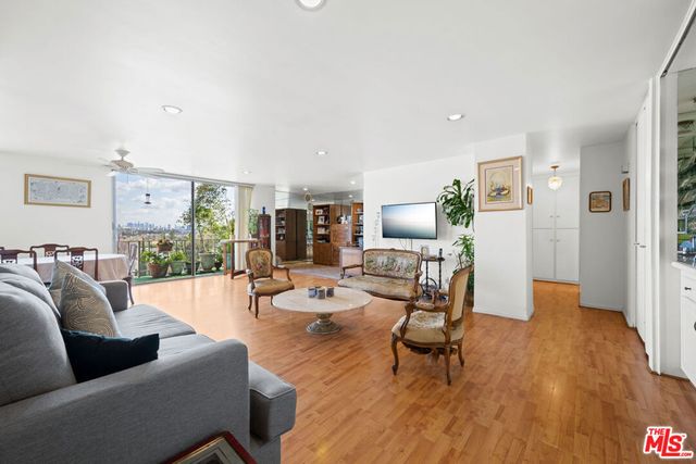 100 S Doheny Drive 512, Los Angeles, CA 90048