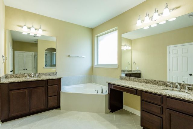7810 Deep Green Drive, Rosenberg, TX 77469