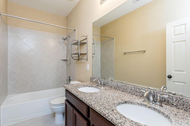 7810 Deep Green Drive, Rosenberg, TX 77469