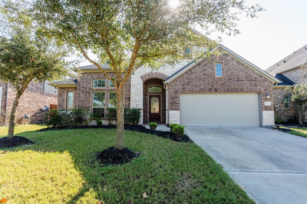 7810 Deep Green Drive, Rosenberg, TX 77469