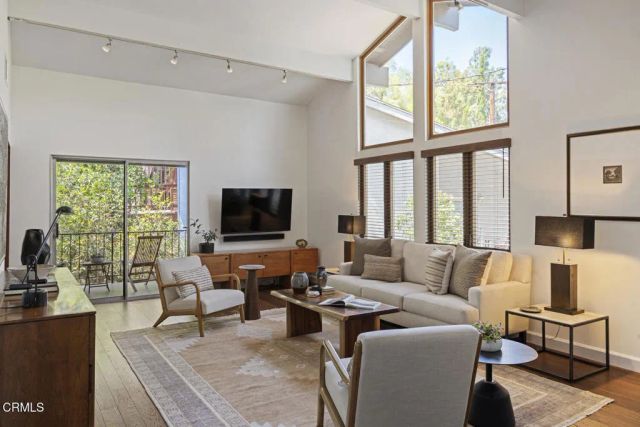 3786 Latrobe Street, Los Angeles, CA 90031