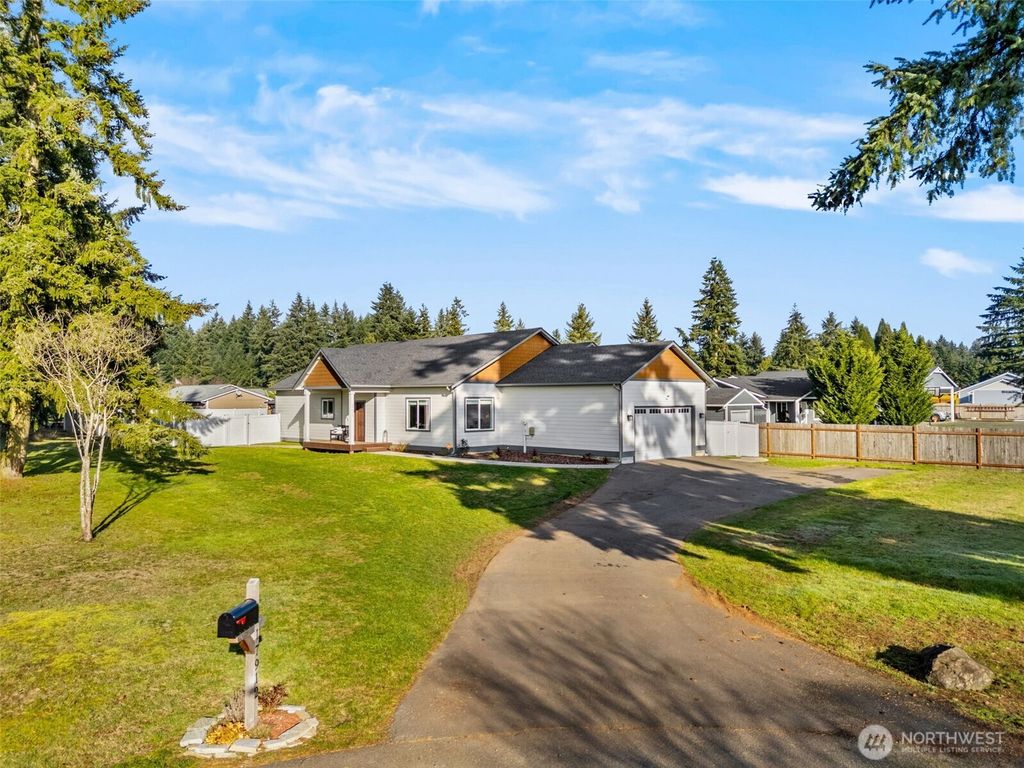 17912 Daryl Lane SW, Rochester, WA 98579