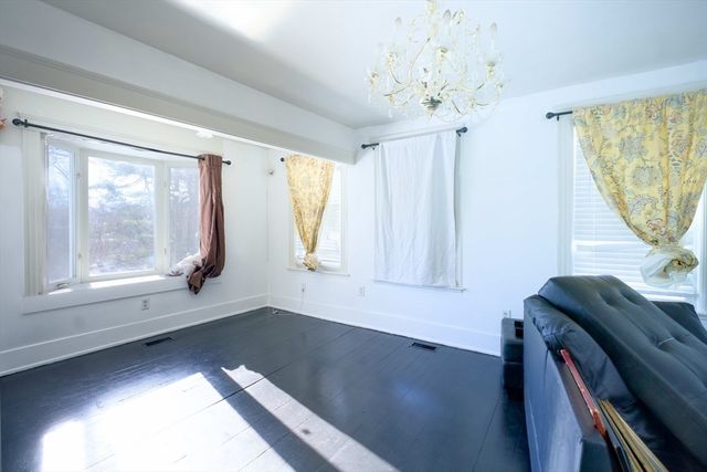 99 Clover St, Worcester, MA 01603