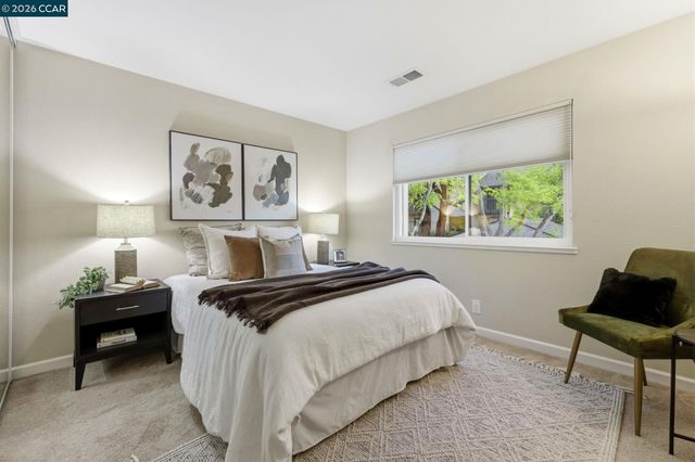 1589 Ashwood Dr., Martinez, CA 94553