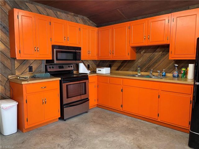 201 Old Pasture Road, Linwood, NC 27299