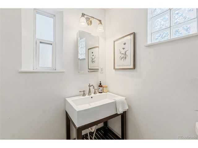 7 Fox St, Denver, CO 80223