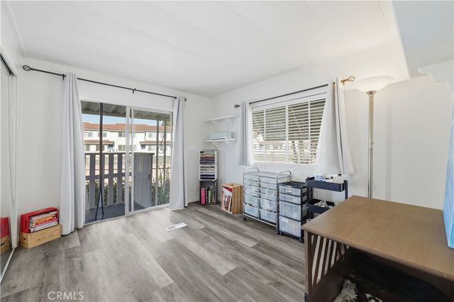 80 Huntington 516, Huntington Beach, CA 92648