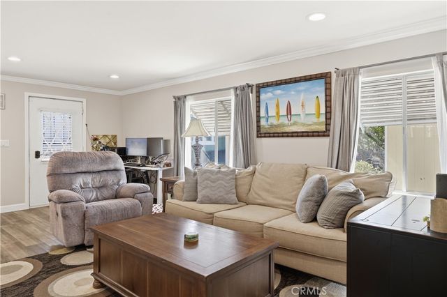80 Huntington 516, Huntington Beach, CA 92648