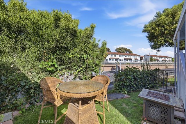 80 Huntington 516, Huntington Beach, CA 92648