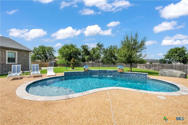 8219 Collins Creek Drive, Salado, TX 76571