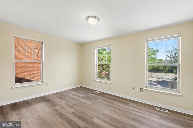725 W CHERRY BLOSSOM WAY, Baltimore, MD 21201