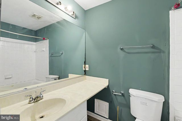 725 W CHERRY BLOSSOM WAY, Baltimore, MD 21201