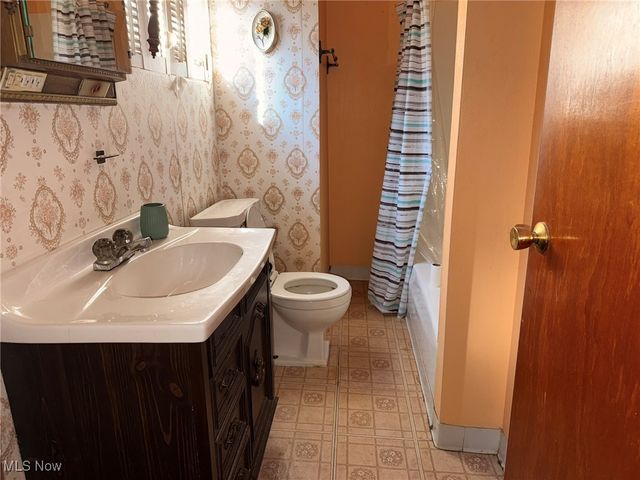 439 Henry Avenue, Steubenville, OH 43952