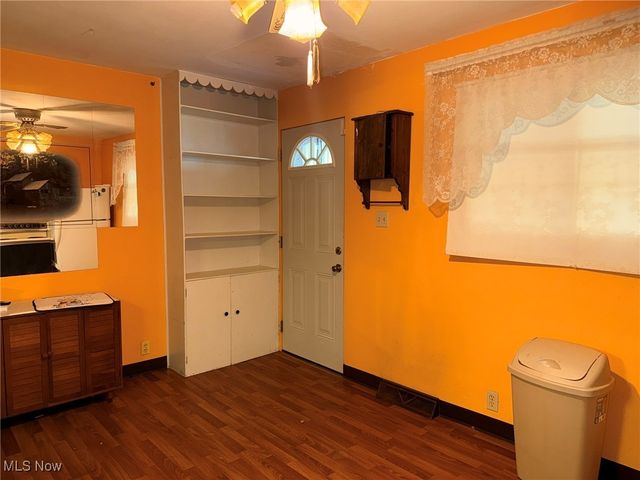 439 Henry Avenue, Steubenville, OH 43952