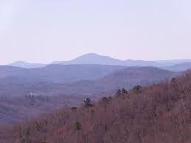176 Soaring Hawk Trail, Cleveland, GA 30528