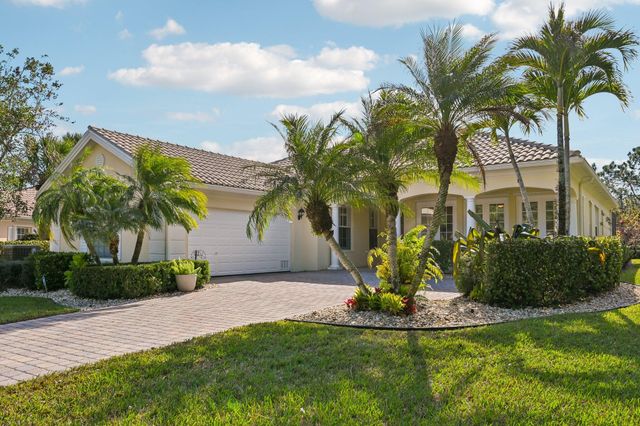 8693 SE Nicolete Lane, Hobe Sound, FL 33455