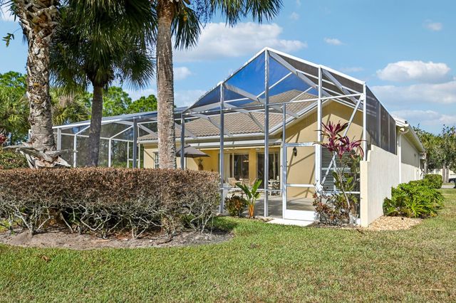 8693 SE Nicolete Lane, Hobe Sound, FL 33455