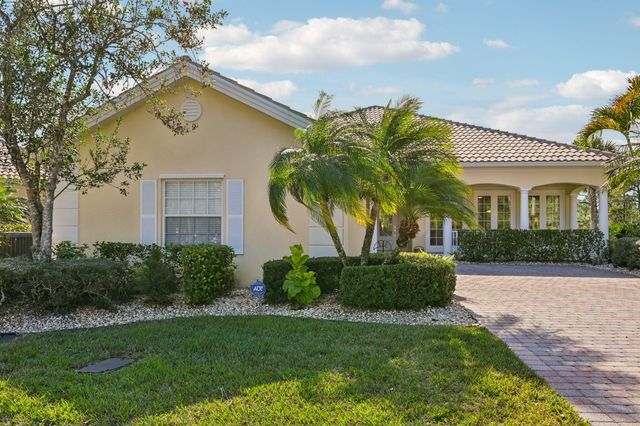 8693 SE Nicolete Lane, Hobe Sound, FL 33455