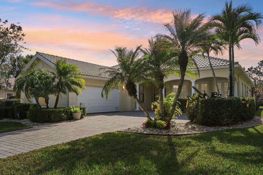 8693 SE Nicolete Lane, Hobe Sound, FL 33455
