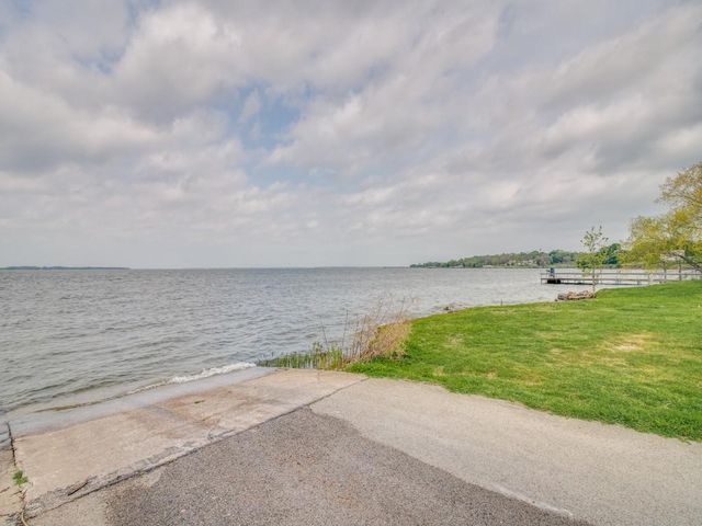 467 Old Mill Lane, East Tawakoni, TX 75472