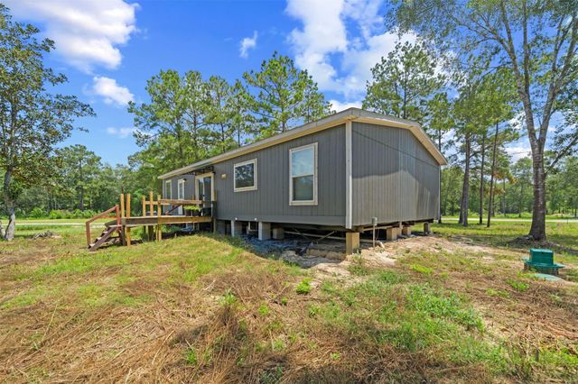 404 County Road 3295, Cleveland, TX 77327