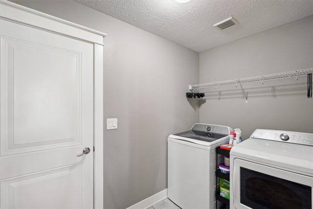 720 Timberview Drive, Adel, IA 50003