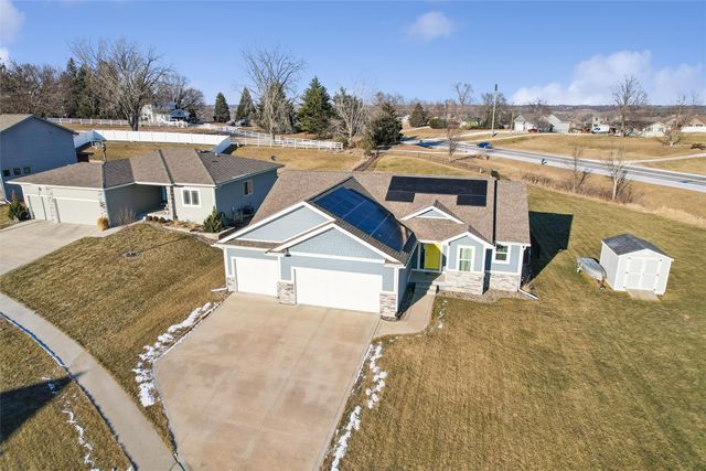 720 Timberview Drive, Adel, IA 50003
