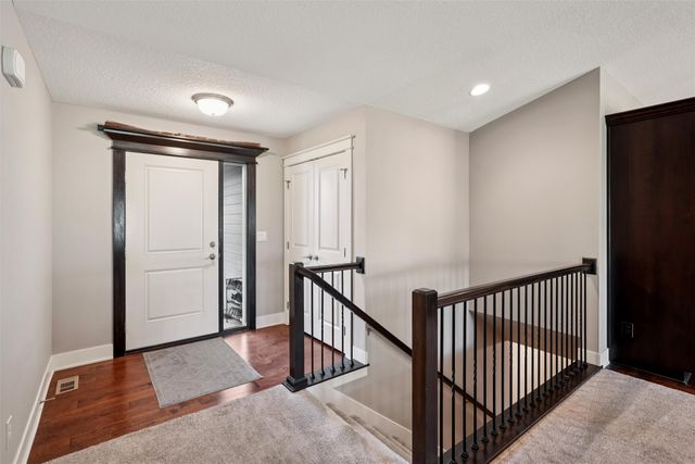 720 Timberview Drive, Adel, IA 50003