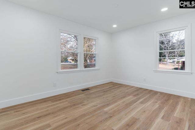 124 W Lakeside Avenue, Columbia, SC 29203