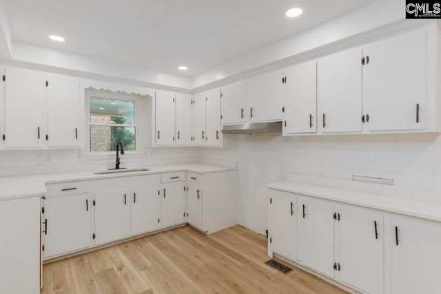 124 W Lakeside Avenue, Columbia, SC 29203