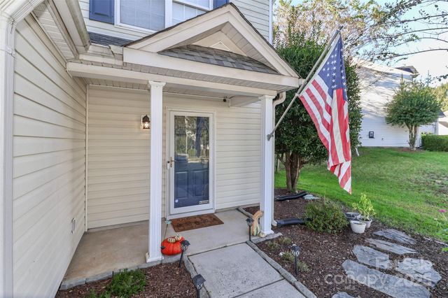 8815 Laurel Run Drive, Charlotte, NC 28269