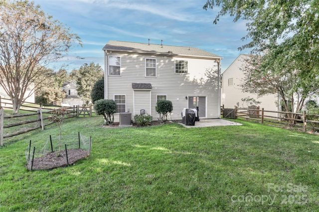 8815 Laurel Run Drive, Charlotte, NC 28269