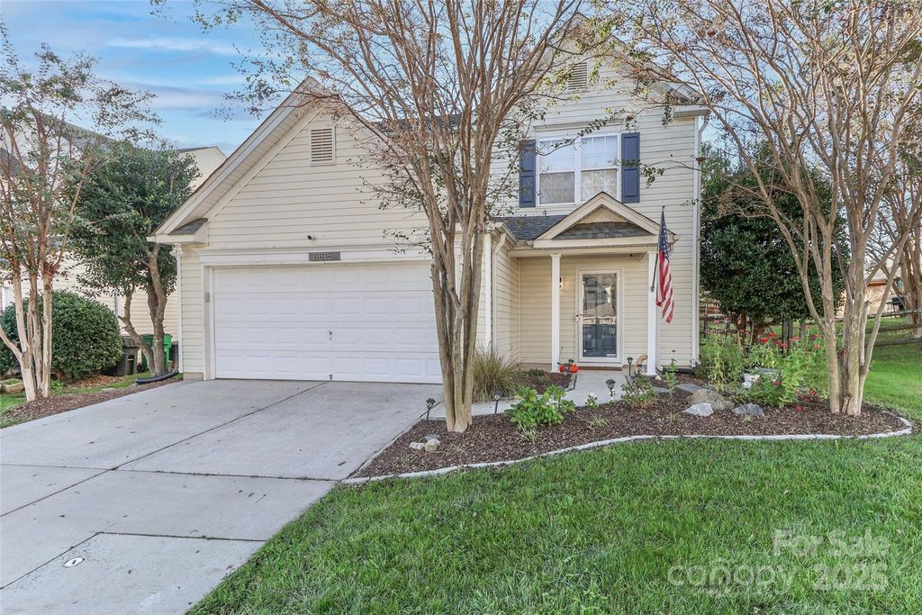 8815 Laurel Run Drive, Charlotte, NC 28269