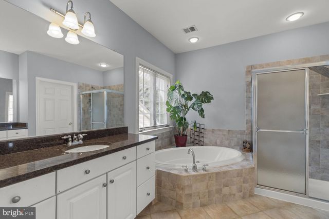 4104 BRUSHFIELD DR, Frederick, MD 21704