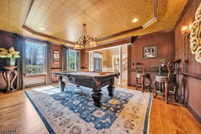 28 Arbor Rd, North Caldwell Boro, NJ 07006