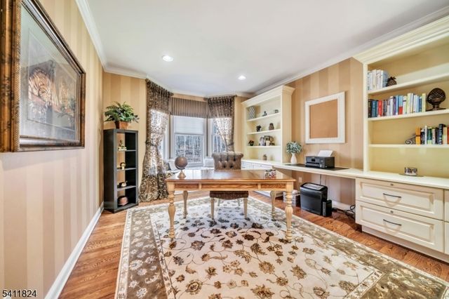 28 Arbor Rd, North Caldwell Boro, NJ 07006